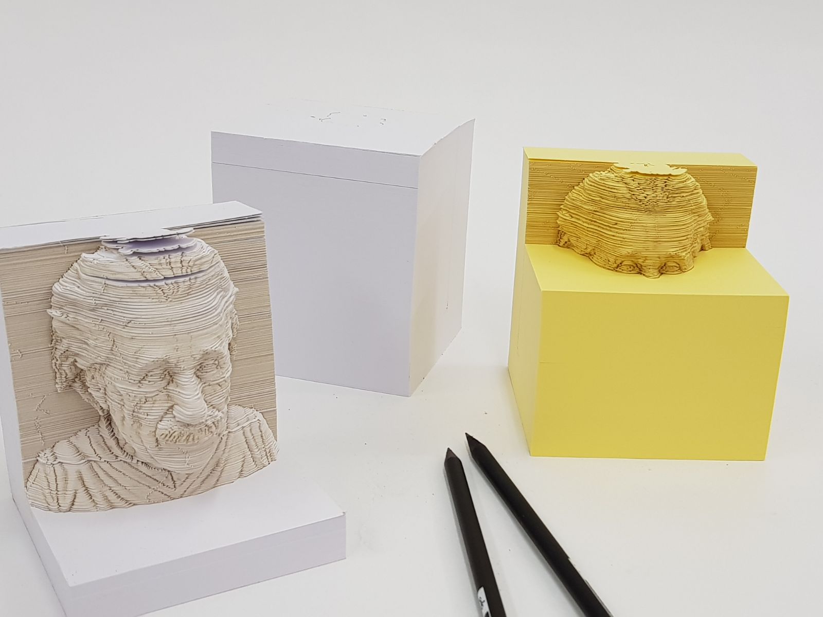 Innovative 3D Paper Object -Smart Man – pulp-shop.com